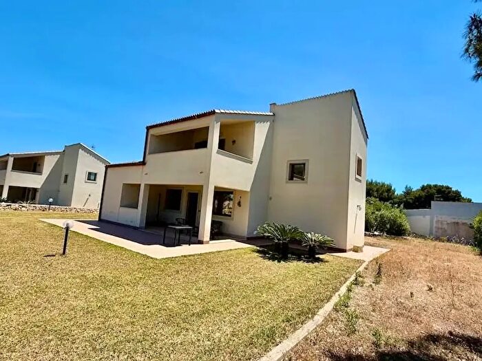 Casa con 6 locali in affitto in Via del Ferro, Siracusa