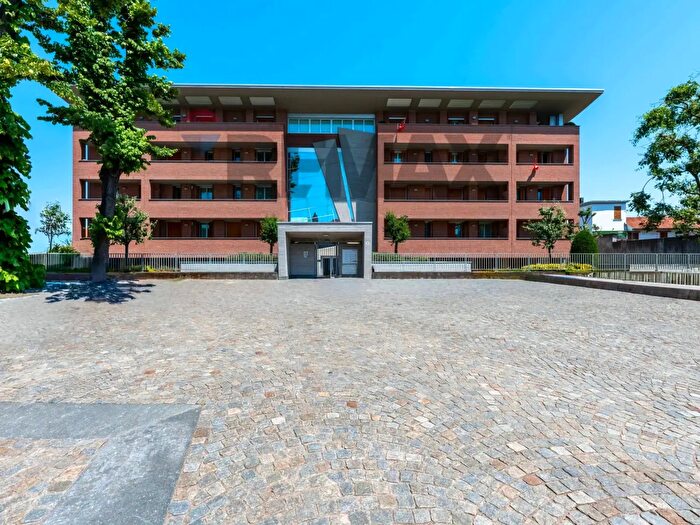 Appartamento quadrilocale in vendita in Via Vittorio Alfieri, Legnano