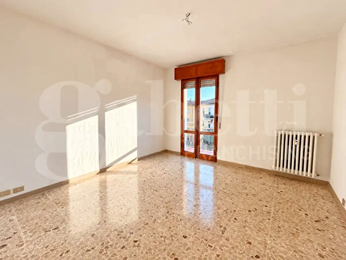 Appartamento con 5 locali in vendita in Via Ventimiglia, Modena