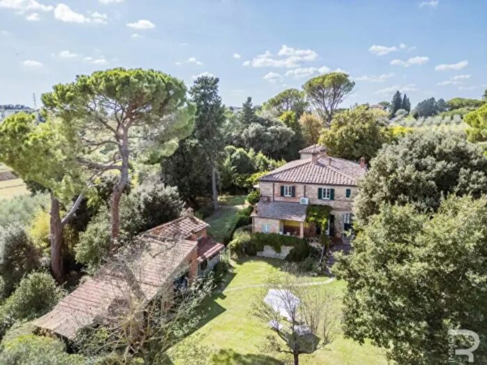 Casa con 6 locali in vendita in Via Lucignano, Foiano Della Chiana
