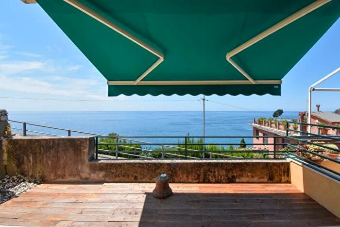 Appartamento trilocale in affitto in Località Posato, Centro, Moneglia