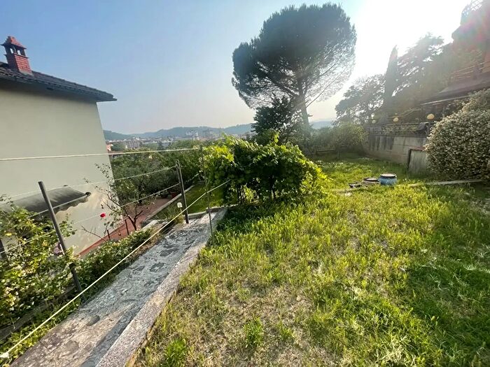 Casa con 7 locali in vendita in Poggibonsi