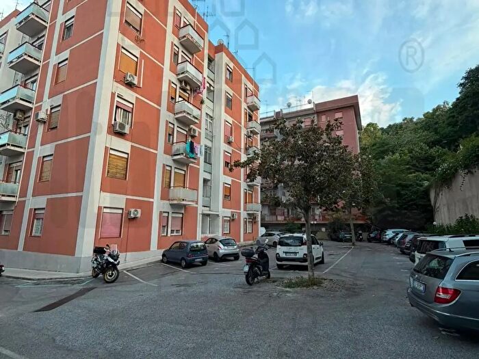 Appartamento con 5 locali in vendita in Via Palermo, Messina