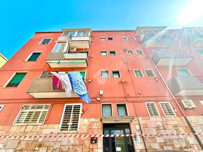 Appartamento trilocale in vendita in Via Napoli, Bari