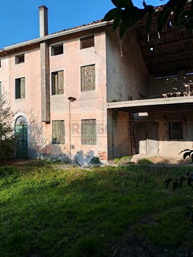 Casa con 9 locali in vendita in Via Spessa b, Carmignano Di Brenta