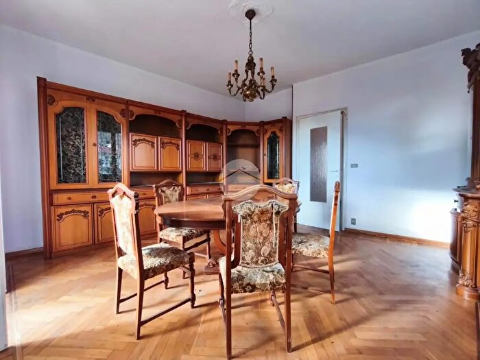 Appartamento trilocale in vendita in Via Matteotti, Lanzo Torinese