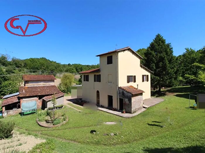 Casa con 9 locali in vendita in Ville, Terranuova Bracciolini
