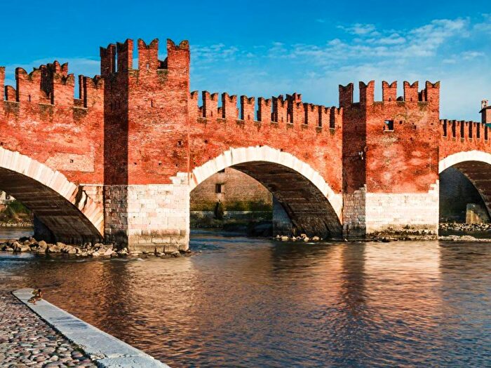 Appartamento trilocale in affitto in San Zeno, Verona