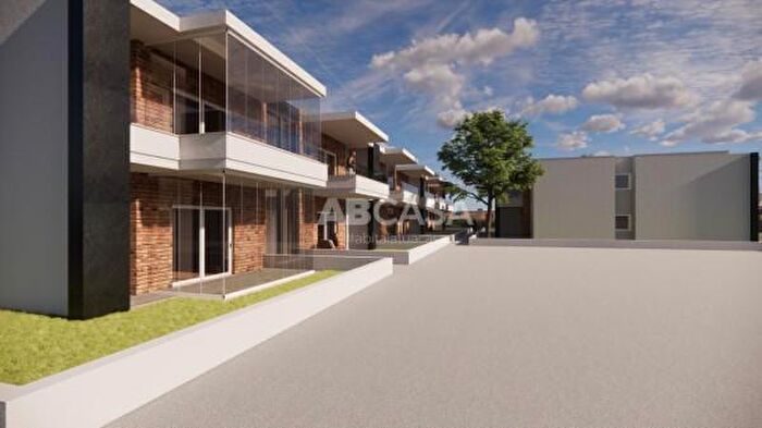 Appartamento bilocale in vendita in Piazzale Giovanni Falcone, Velletri