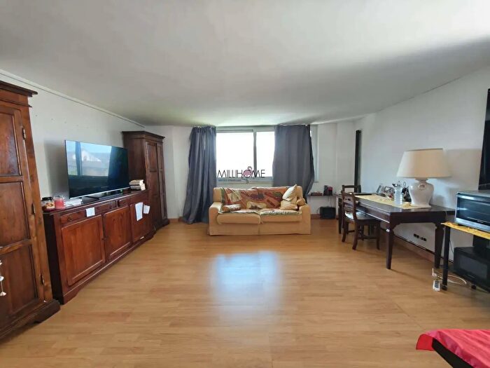 Appartamento trilocale in vendita in Via Francesco Crispi, Marsala