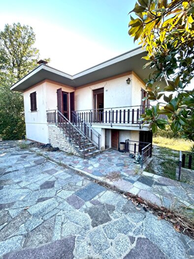 Casa con 8 locali in vendita in Via degli Ulivi, Castelnuovo Magra