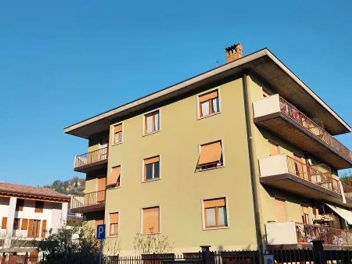 Appartamento trilocale in vendita in Via Papa Giovanni XXIII, Cene