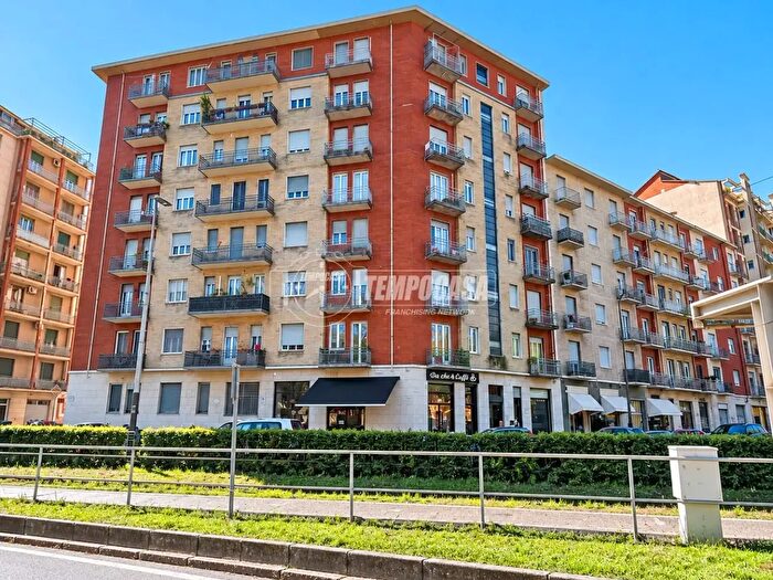 Appartamento bilocale in vendita in Largo Toscana, Torino