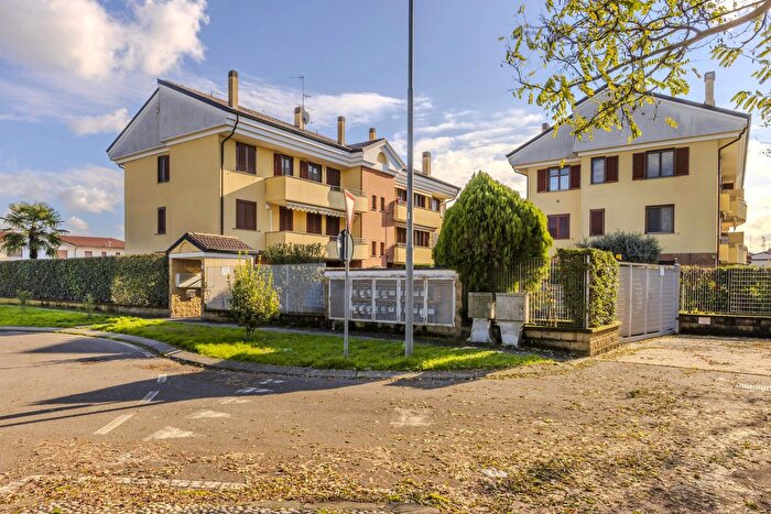 Appartamento monolocale in vendita in Senago