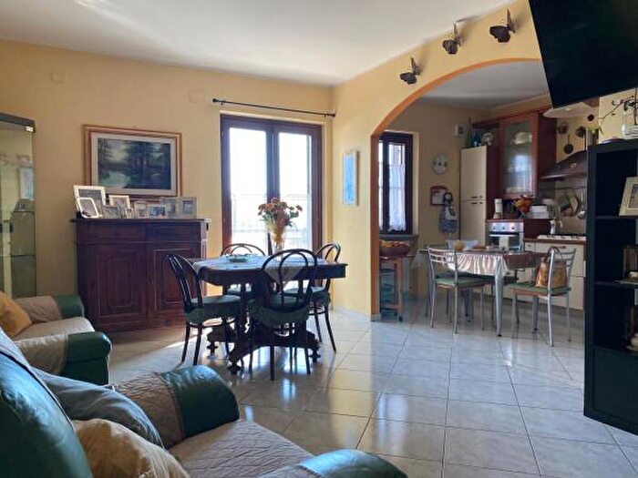 Appartamento con 5 locali in vendita in Viale Ludwig Van Beethoven, Isernia