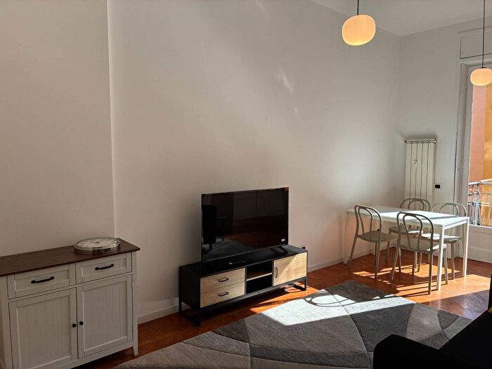 Appartamento trilocale in affitto in Via Giacomo Soldati, Cenisio, Milano