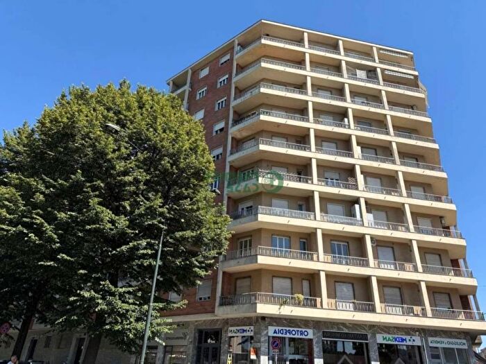Appartamento quadrilocale in affitto in Via Tirreno, Santa Rita, Torino