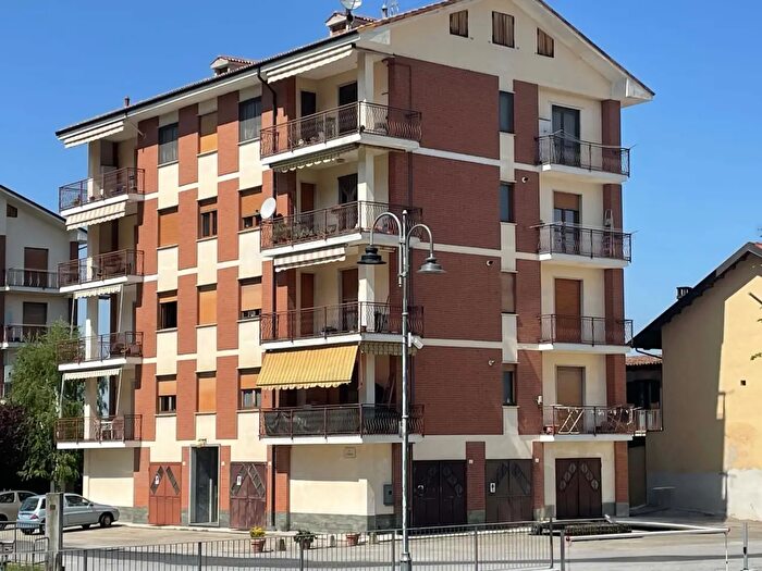 Appartamento quadrilocale in vendita in Via ° Maggio, Dogliani