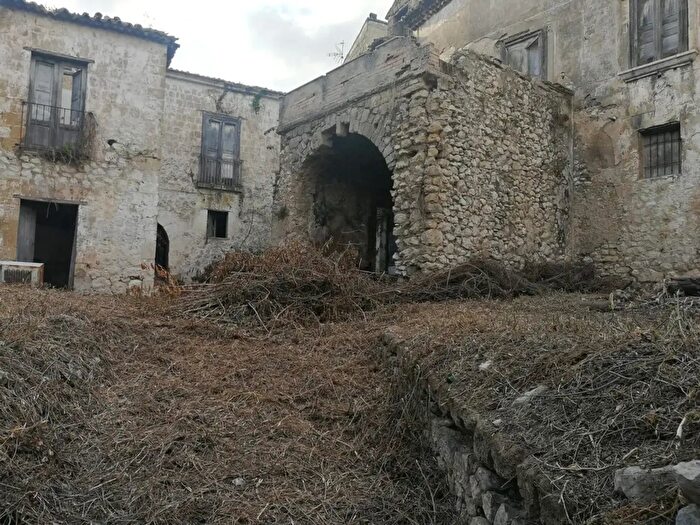 Casa in vendita in Via Roma, Bonea