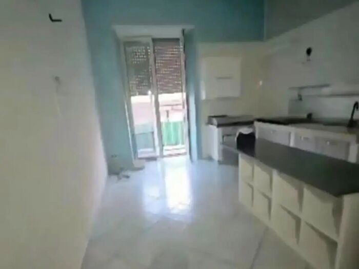 Appartamento quadrilocale in affitto in Via Antonio Valentino, Napoli