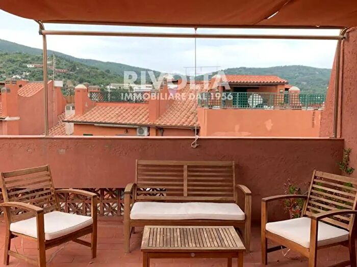Appartamento trilocale in affitto in Via dei Molini, Monte Argentario