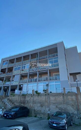 Appartamento trilocale in vendita in Salita Montesanto Contrada Petrazza, Messina