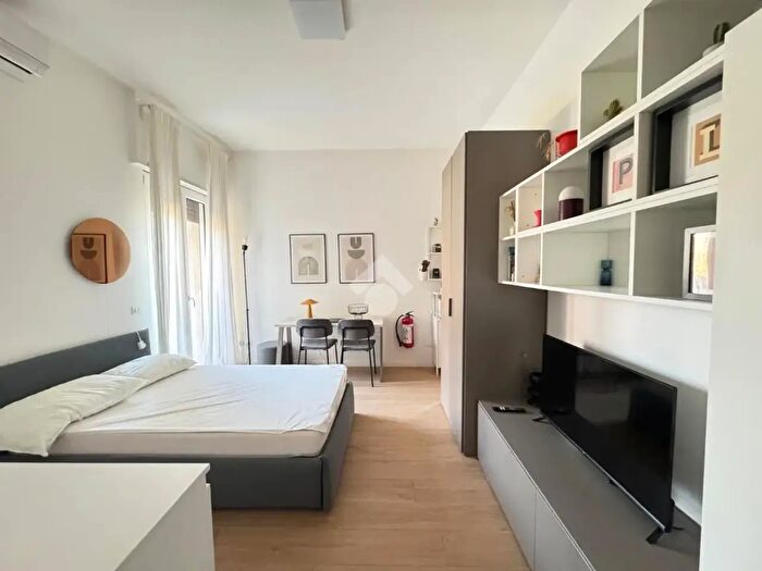 Appartamento monolocale in affitto in Via Bari, Milano