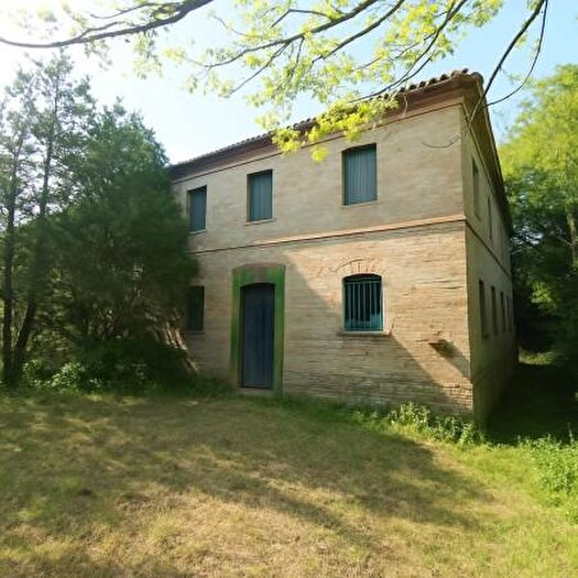 Casa con 6 locali in vendita in Via Piandelmedico, Jesi