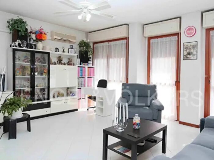 Appartamento trilocale in vendita in Via Arrigo Boito, Buccinasco