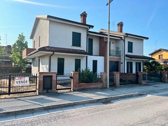 Appartamento trilocale in vendita in Canaro