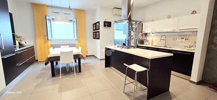 Appartamento quadrilocale in vendita in Via Monfalcone, Bari