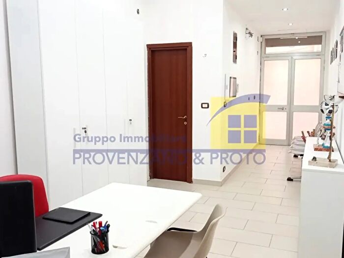 Appartamento bilocale in vendita in Via Monte Santo, Brindisi