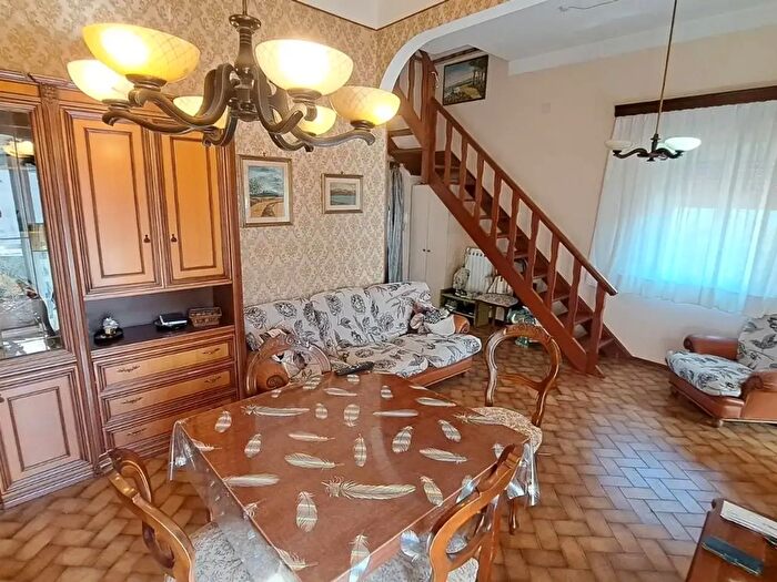 Appartamento con 5 locali in vendita in Rosignano Marittimo