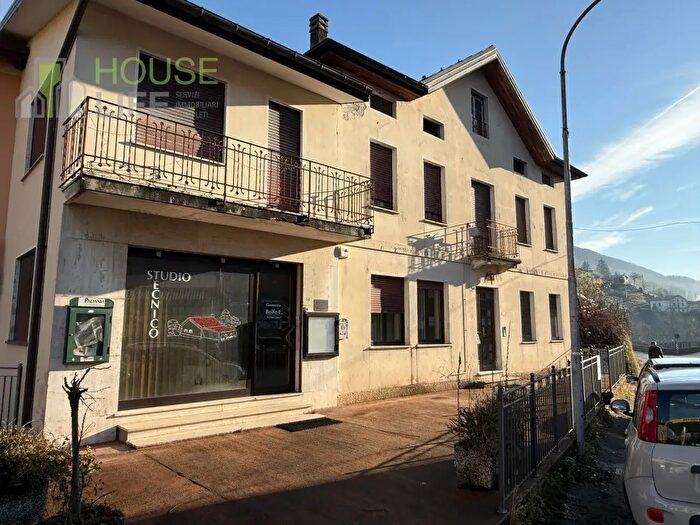 Casa trilocale in vendita in Via Brandellero, Valli Del Pasubio