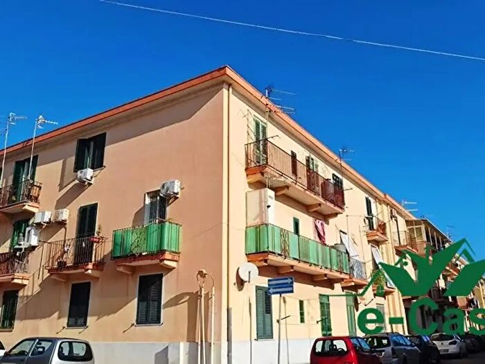 Appartamento trilocale in vendita in Via Umbria, Messina