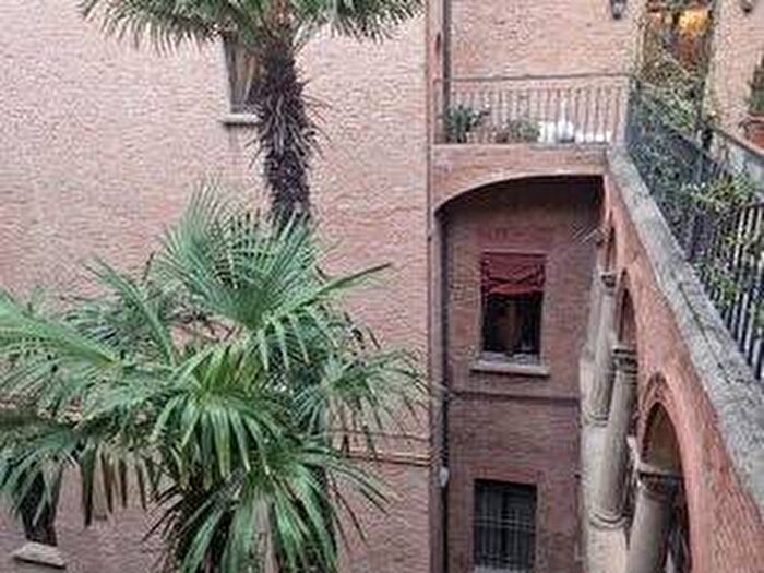 Casa quadrilocale in affitto in Via Santo Stefano, Centro Storico, Bologna