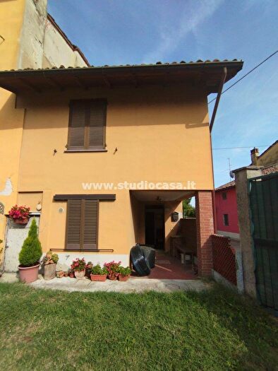 Casa bilocale in vendita in Via Garibaldi, San Zenone Al Po