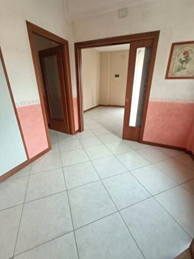 Appartamento trilocale in vendita in Via Silvio Pellico, Giarre