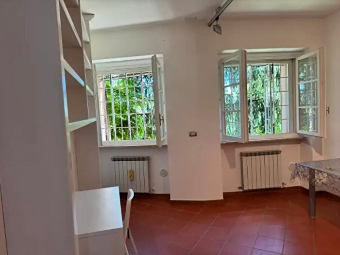 Appartamento trilocale in affitto in Via Settembre, Perugia