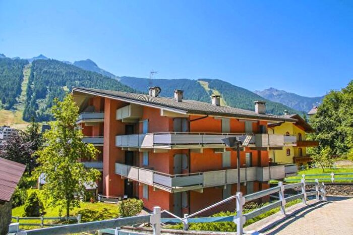 Appartamento trilocale in affitto in Via Stelvio, Aprica