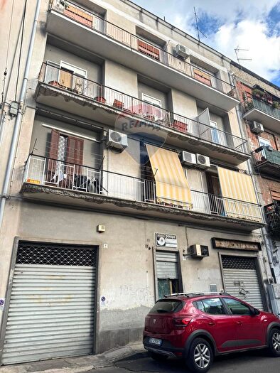 Appartamento quadrilocale in vendita in Piazza Taormina, Lentini