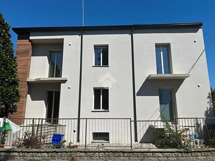 Appartamento bilocale in vendita in Via Edmondo De Amicis, Parma