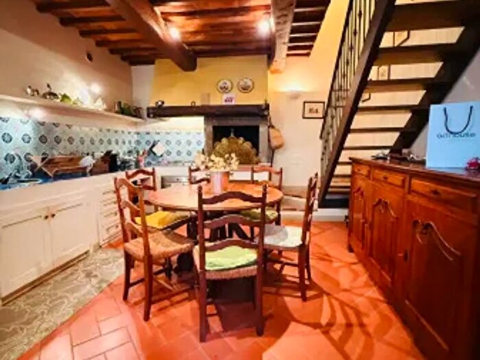 Casa quadrilocale in vendita in Via del Tempio, Bucine