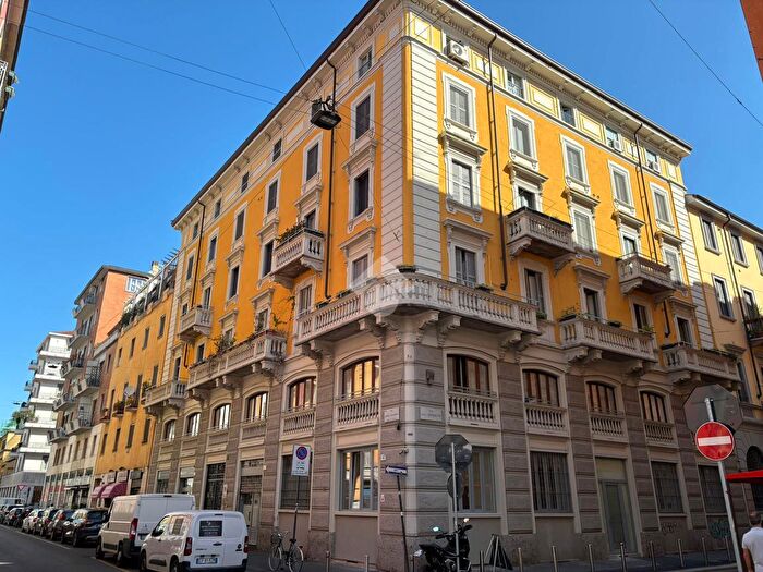 Appartamento bilocale in vendita in Via Cicco Simonetta, Milano