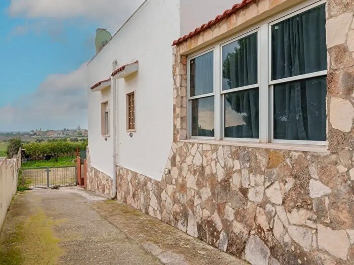 Casa con 6 locali in vendita in Taranto