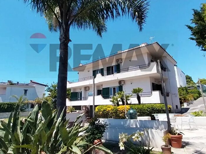 Casa con 20 locali in vendita in Via Madonna del Pantano, Giugliano In Campania