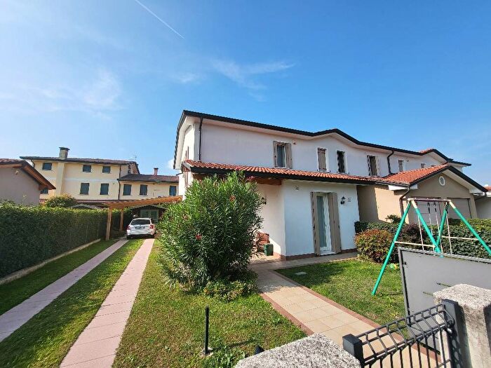 Casa con 5 locali in affitto in Camazzole, Carmignano di Brenta