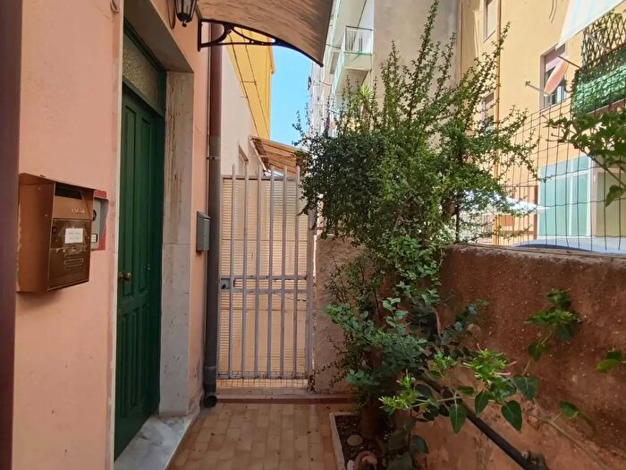 Casa con 5 locali in vendita in Via Filisto, Siracusa