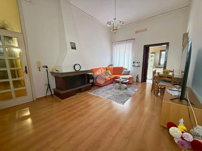 Casa quadrilocale in vendita in Via Giovanni da Procida, Angri