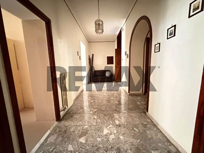 Appartamento con 5 locali in vendita in Via Mazzini, Taranto
